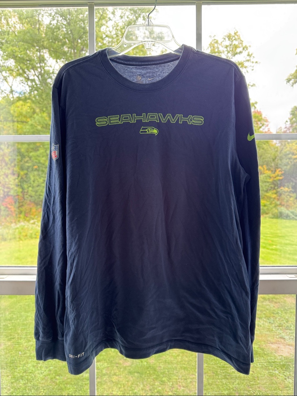 Nike Men's Seattle Seahawks Long Sleeve Tee - Navy with Lime Green. Men’s Large.